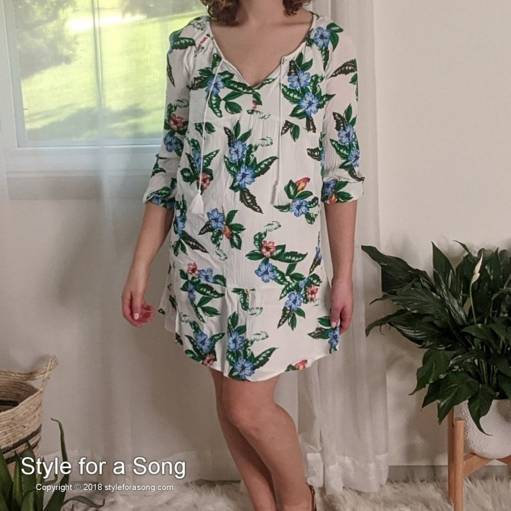 Old Navy White Tropical Print Summer Dress XS